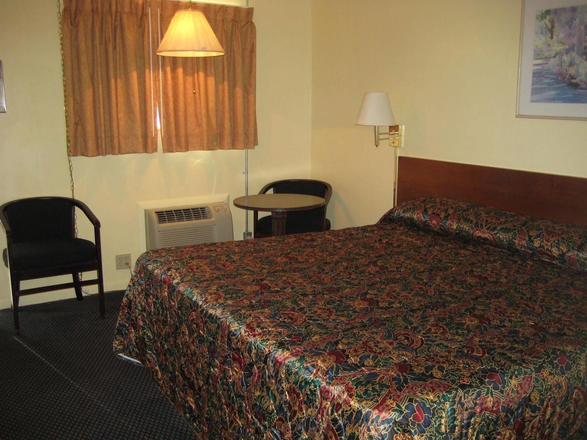 Guest House Motel Chanute Dış mekan fotoğraf